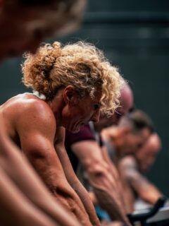 Bike. Schweiß. Hitze.
Swiped durch die ersten Impressionen von Tag 1 📸

Wie lief es bei euch? Ab in die Kommentare!

📸 @eriksonnenberg @betweenthebarsphotography 

#dbvff #deutschemeisterschaft 
#functionalfitnes #endurancetest #bikeerg